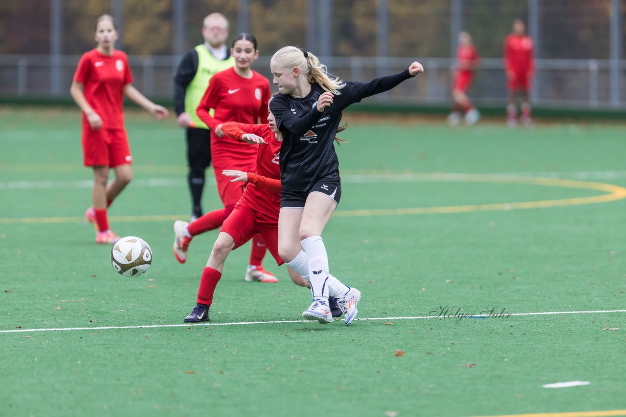 Bild 331 - wCJ VfL Pinneberg - Eimsbuettler TV : Ergebnis: 0:3